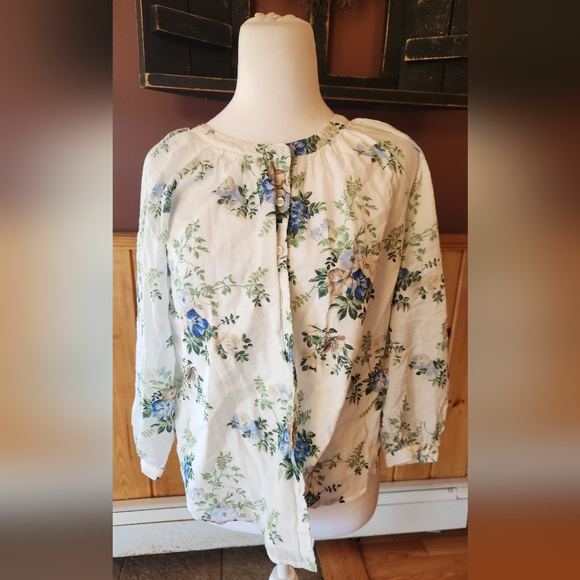 Ann Taylor Tops - Ann Taylor Floral Button Up Blouse Garden Floral Size Small P